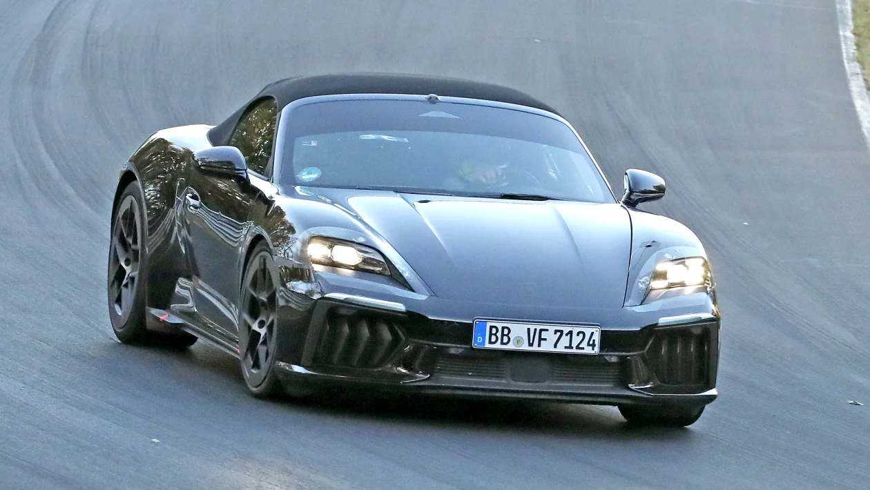 Electric Porsche Boxster 00_ohogff.webp