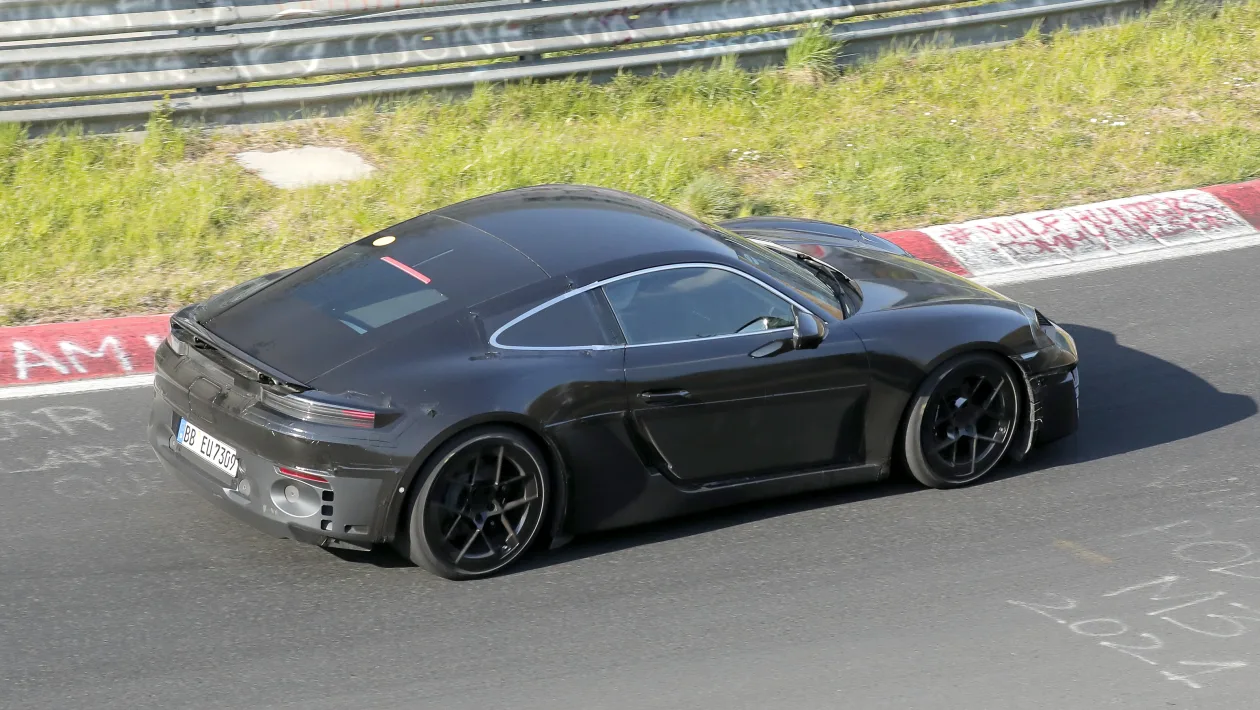 Electric_Porsche_Cayman_evo_007_poszpj.webp
