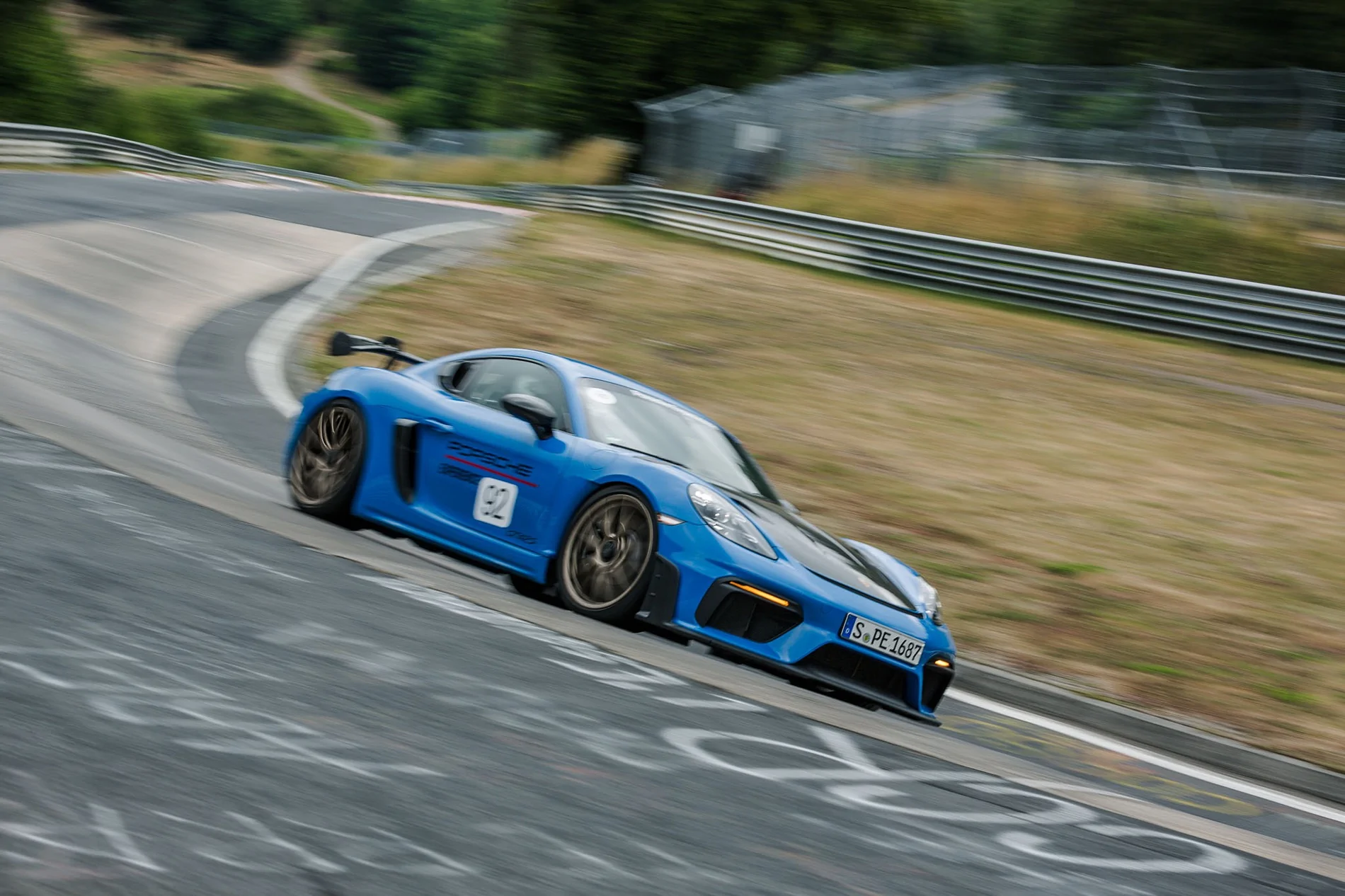 Porsche Track Experience_Master_NBR_822509_0911.webp