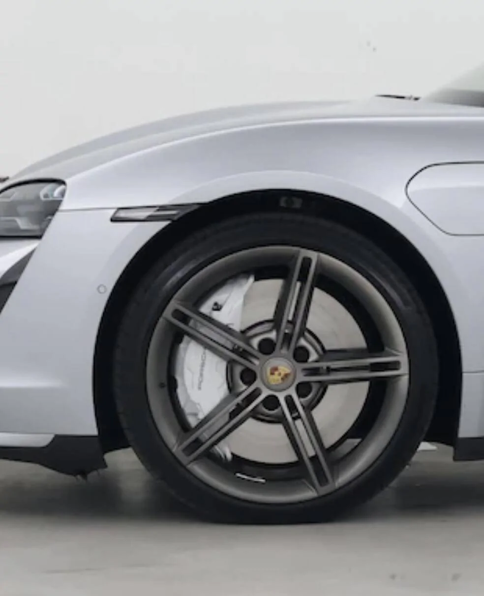 Porsche Taycan [Trade] 21" Mission-E wheels in Satin Platinum with Black + White/Silver Screenshot 2024-10-03 at 5.04.33 PM